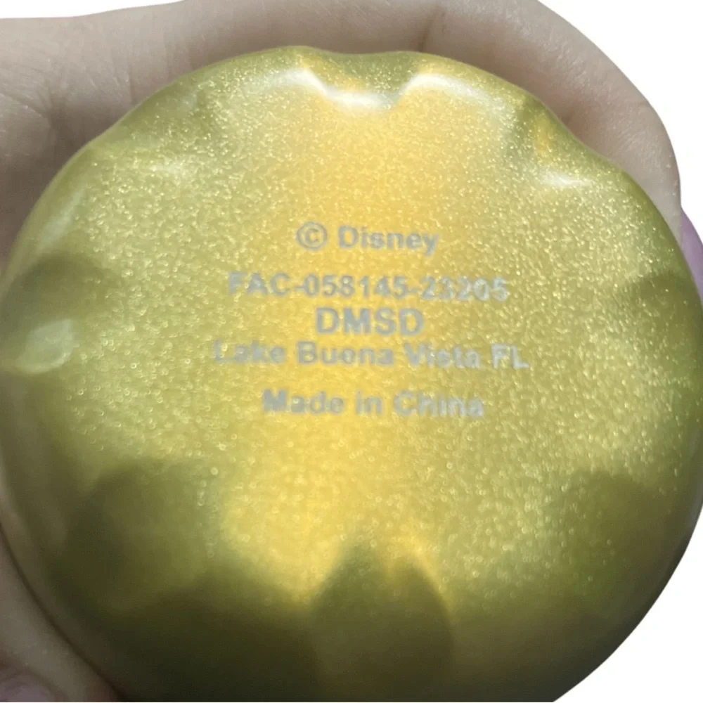 New! Disney Vacation Club (DVC) Member Gold Stainless Steel Water Bottle